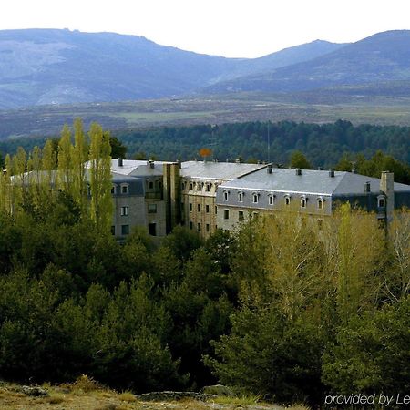 Parador De Gredos Navarredonda de Gredos Dış mekan fotoğraf