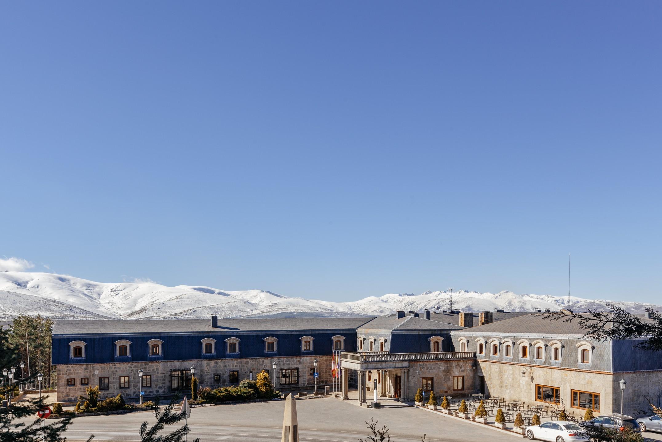 Parador De Gredos Navarredonda de Gredos Dış mekan fotoğraf